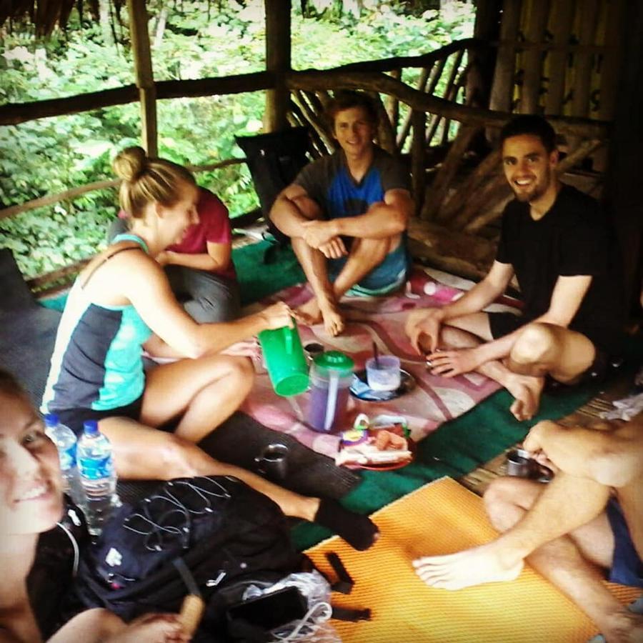 Orangutantreksumatra & Lovely Jungle Lodge Only Book If You Are Treking With Us Bukit Lawang Exteriér fotografie